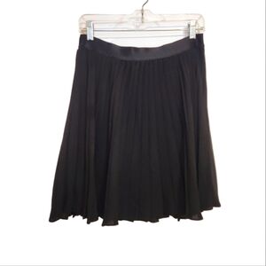 Express Black Pleated Flare Skater Mini Skirt Medium